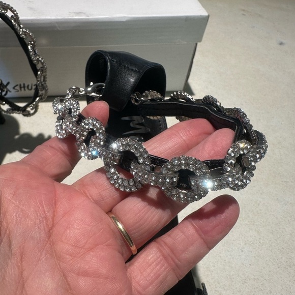 Mixx Shuz Black Open Toe with Embellished Rhinestone Chain Size 6.5 Bling - Picture 3 of 8